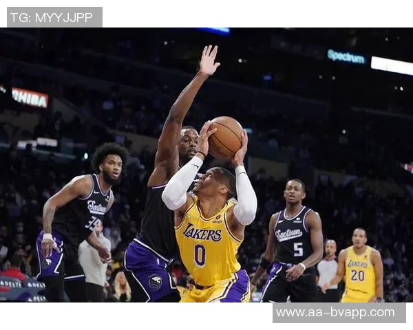 韦尔分享学习心得关注杜兰特与浓眉的比赛节奏与移动技巧