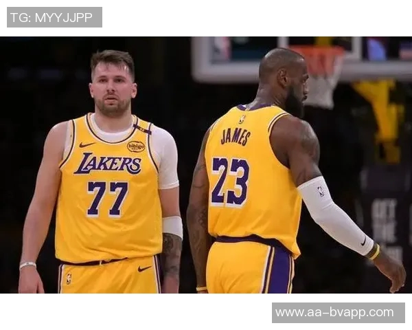 马克西场均399分钟领跑联盟东契奇与哈登紧随其后火箭三人跻身前十