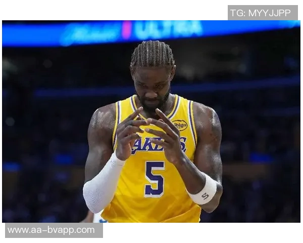 湖人连败期间艾顿表现低迷场均仅得65分和55个篮板命中率不足40