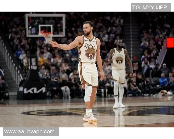 科尔表示库里股四头肌伤势无长期隐患复出时间仍待确定